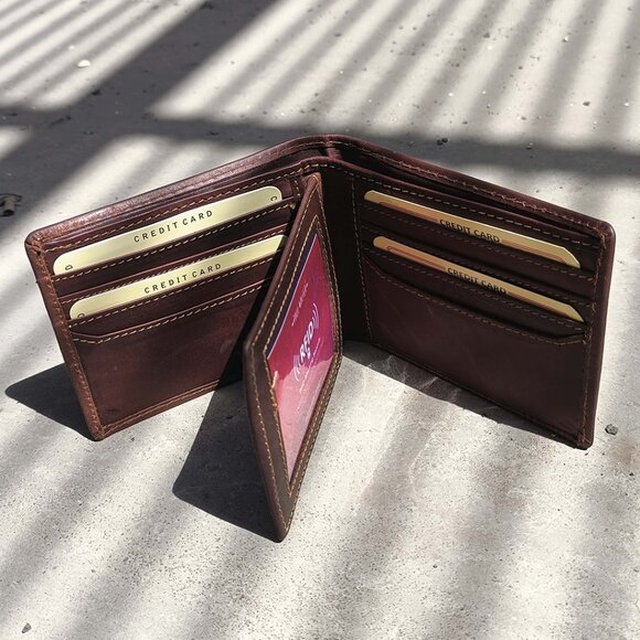 Hunter Leather Men Wallet with RFID Blocking - Picture 5 of 10